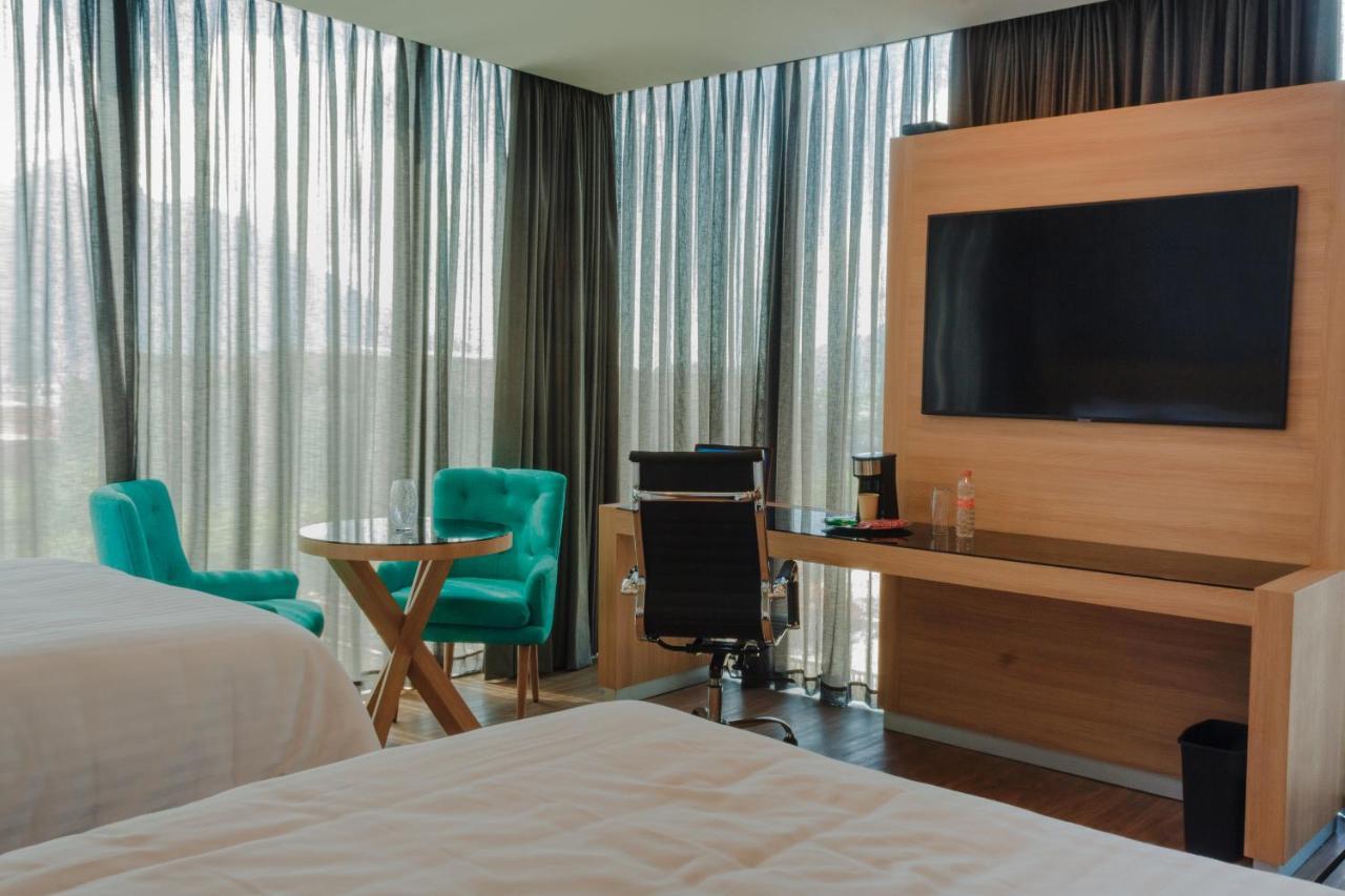 Hotel Kavia Μοντερέι Εξωτερικό φωτογραφία